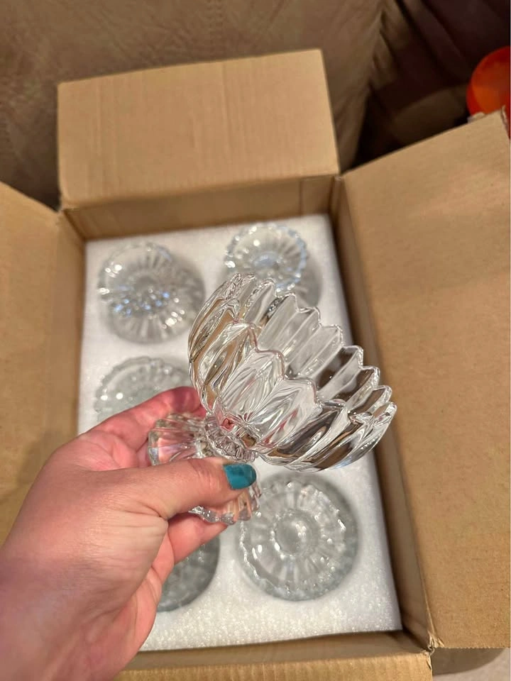 Set of 6 Scalloped Glass Dessert Bowls