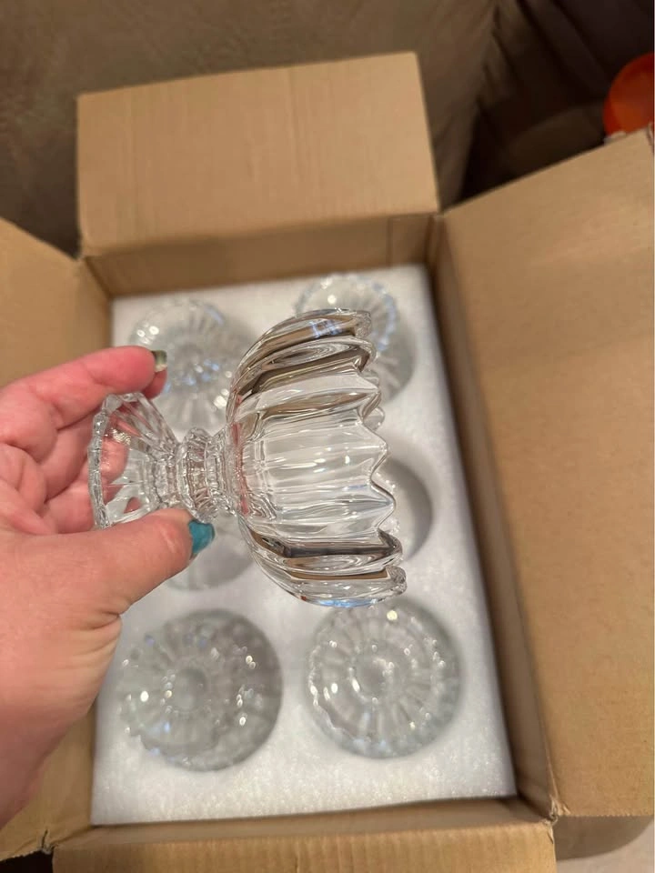 Set of 6 Scalloped Glass Dessert Bowls - photo 2