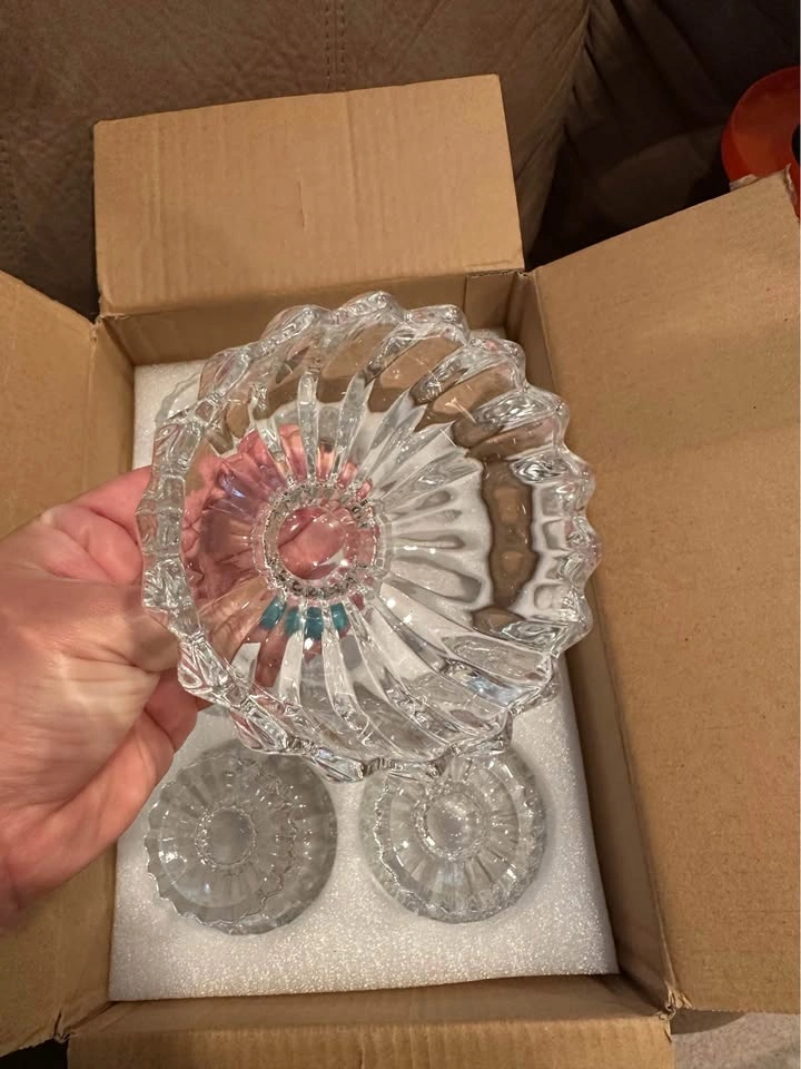 Set of 6 Scalloped Glass Dessert Bowls - photo 3