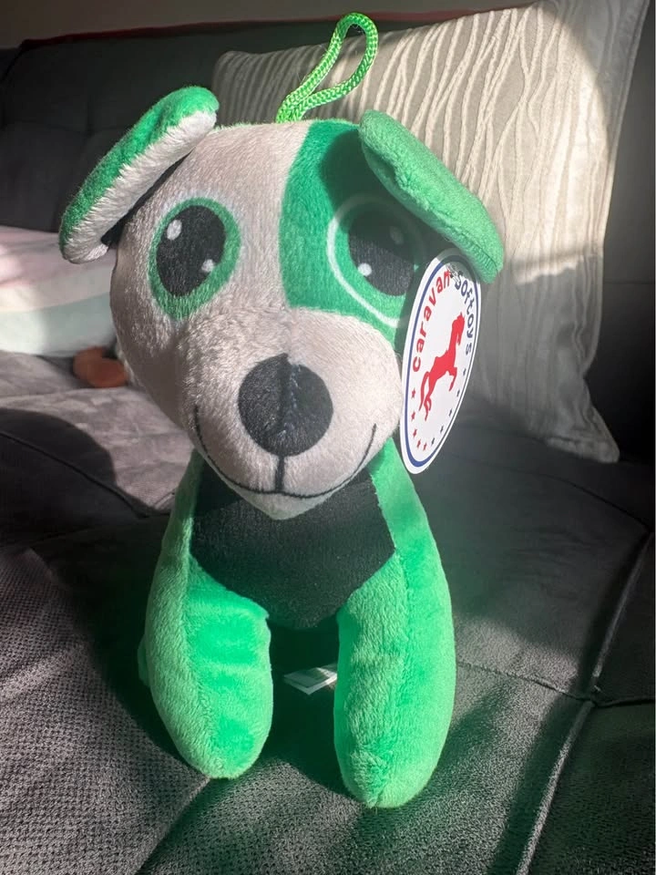 BNWT Caravan Softoys Green and White Dog Plush - photo 2