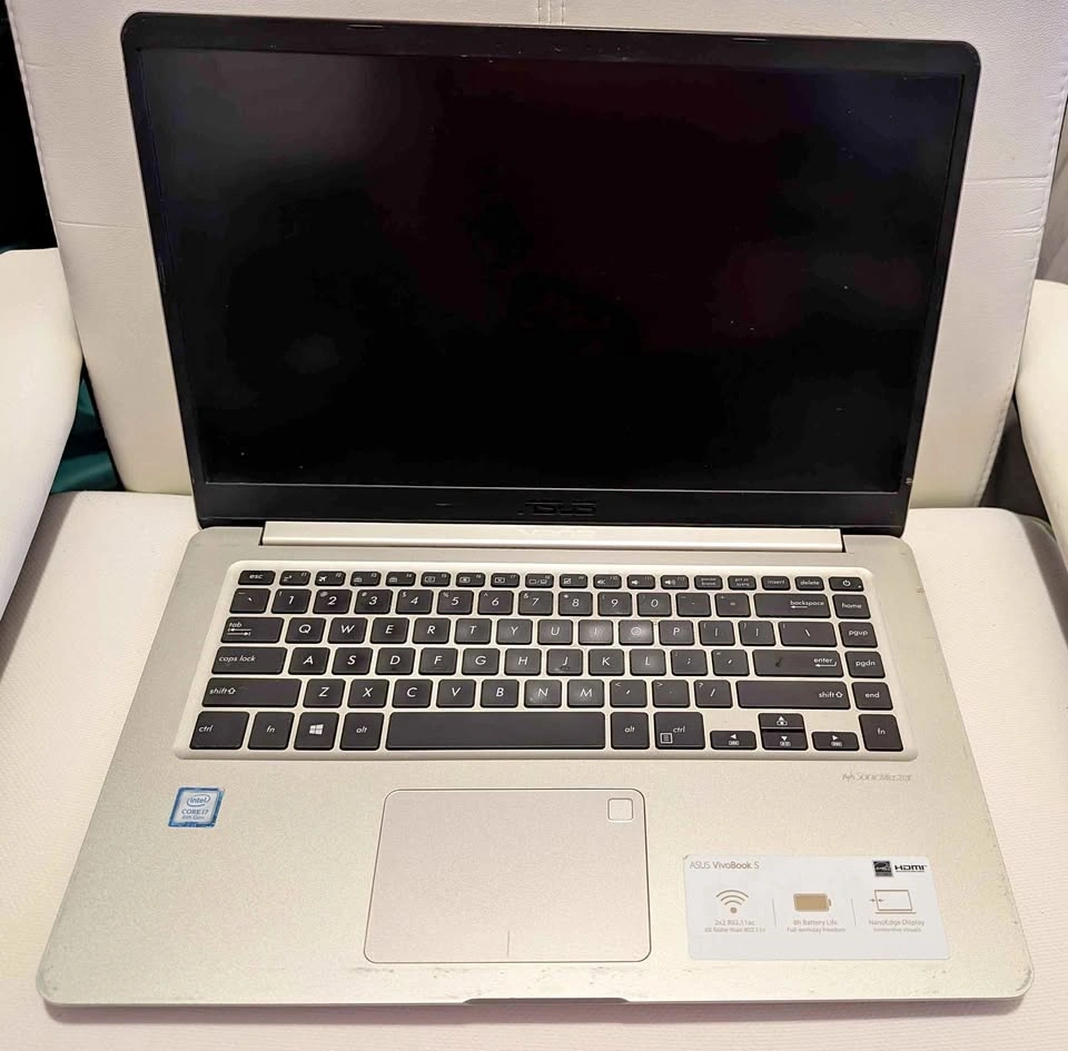 ASUS VivoBook S X510U i7-8550U 15.6" 8G/128G+1T Win 11 + Office