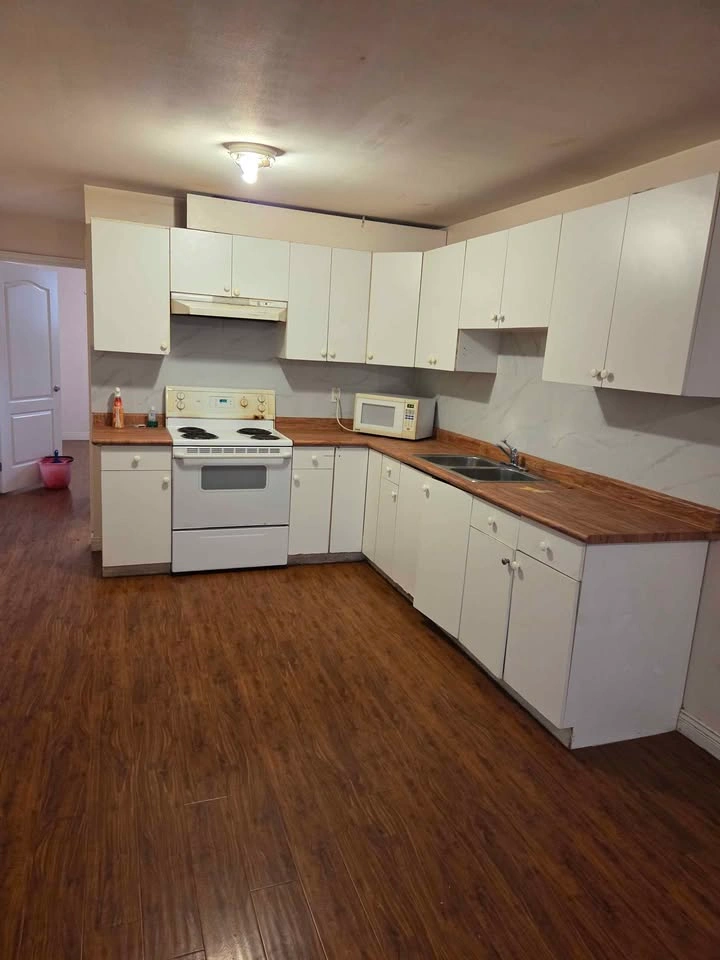 2 Beds 1 Bath - House - photo 2
