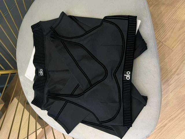 Alo Yoga Bra Top Black Size small