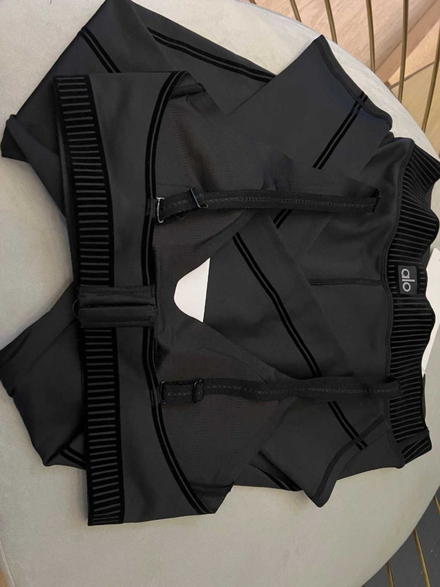 Alo Yoga Bra Top Black Size small - photo 3