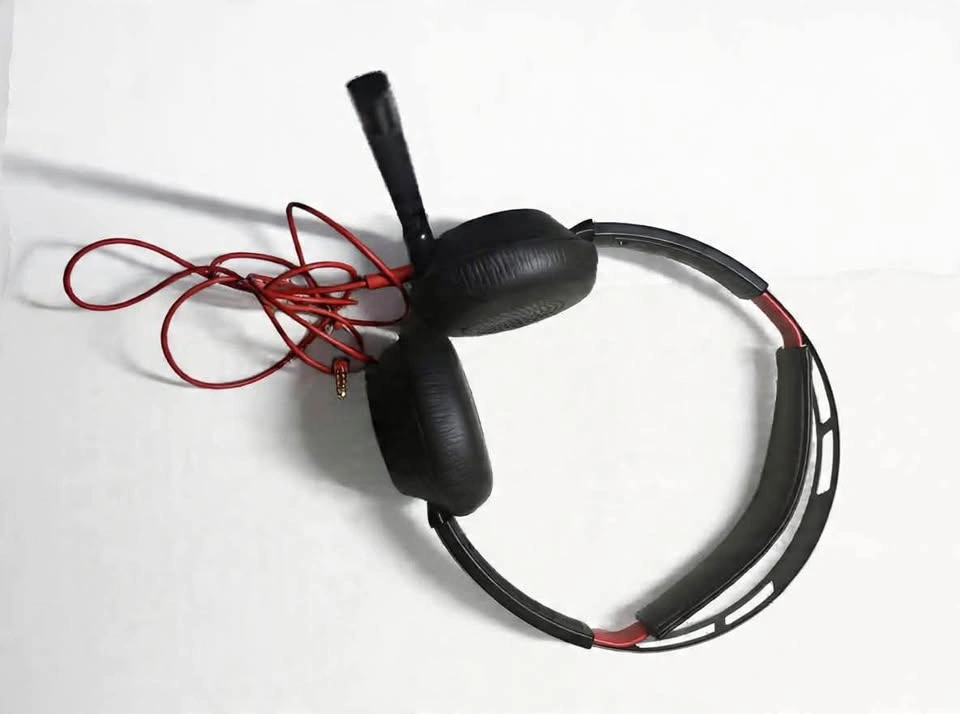 Poly Wired Headset with Noise-Cancelling Mic - photo 2