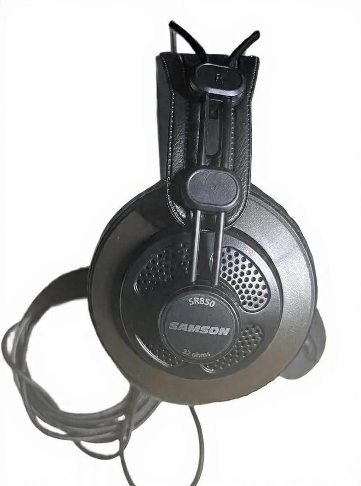 Samson SR850 Semi-Open Studio Headphones - photo 4