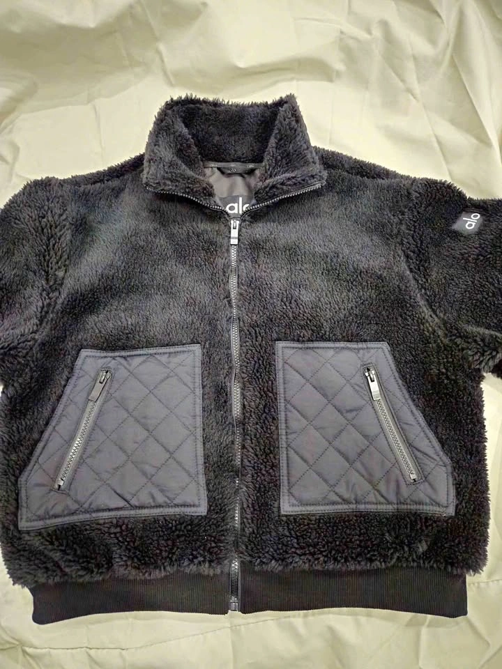 Alo Yoga Sherpa Jacket – Black – Size Large