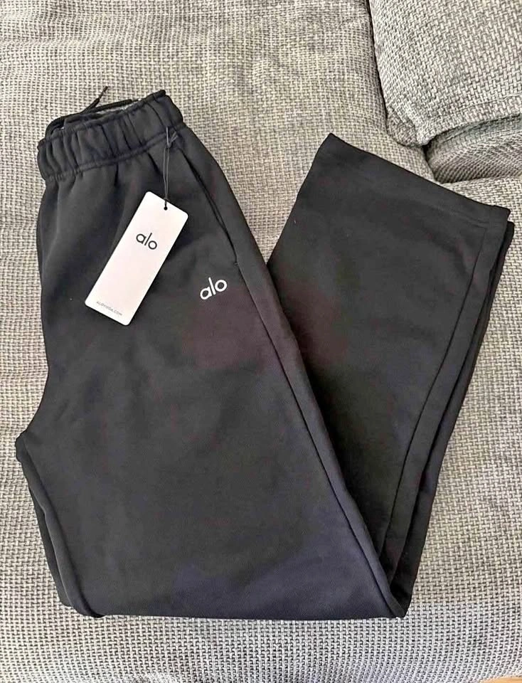 Alo pants medium
