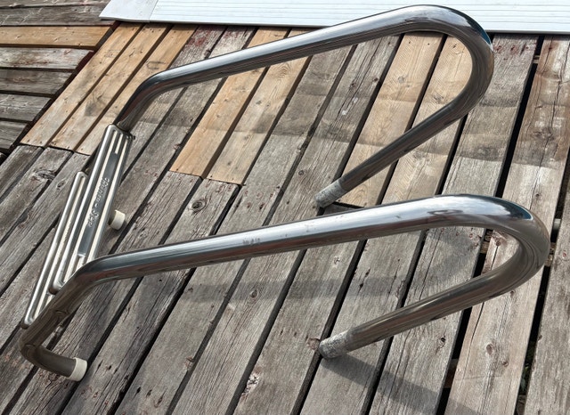 Pool Ladder – Stainless Steel - photo 3