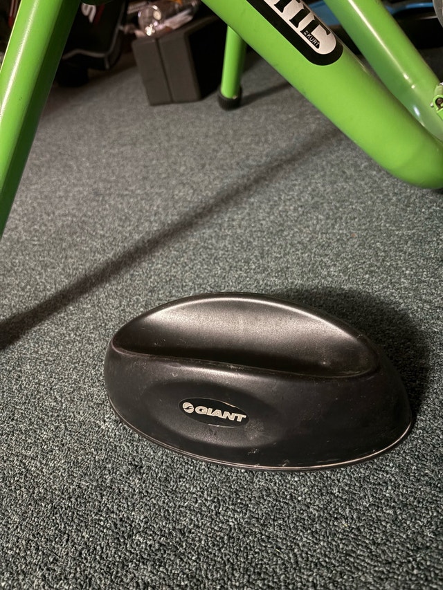 Kinetic Bike Trainer + Front Wheel Riser - photo 3