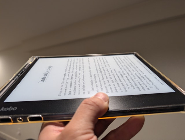 Kobo Elipsa 2E eReader with Stylus - Like New - photo 3