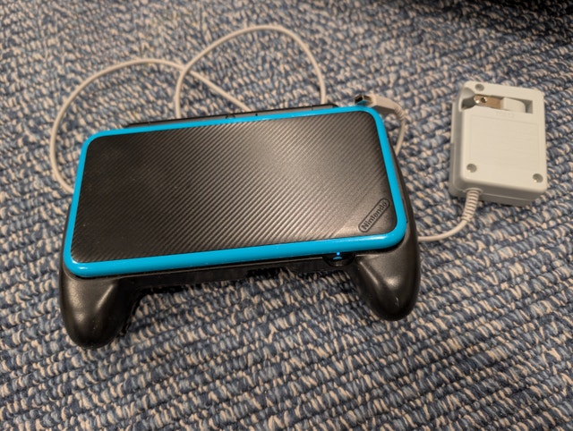 Japanese Nintendo 2DS XL Black and Turquoise Modded - photo 2