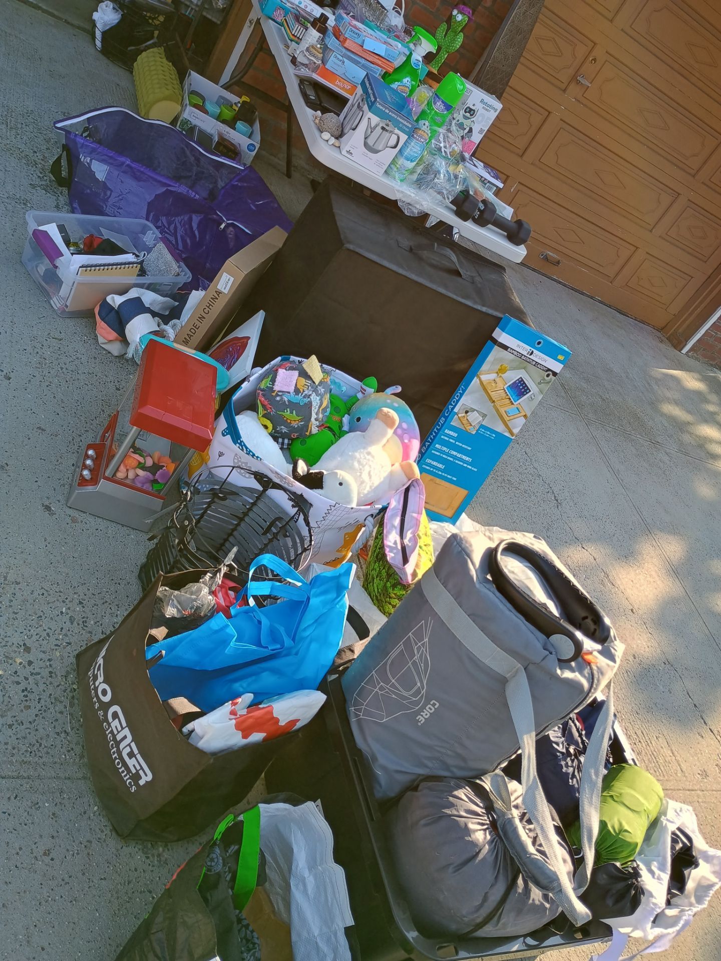 TODAY AND TOMORROW GARAGE SALE FLUSHING