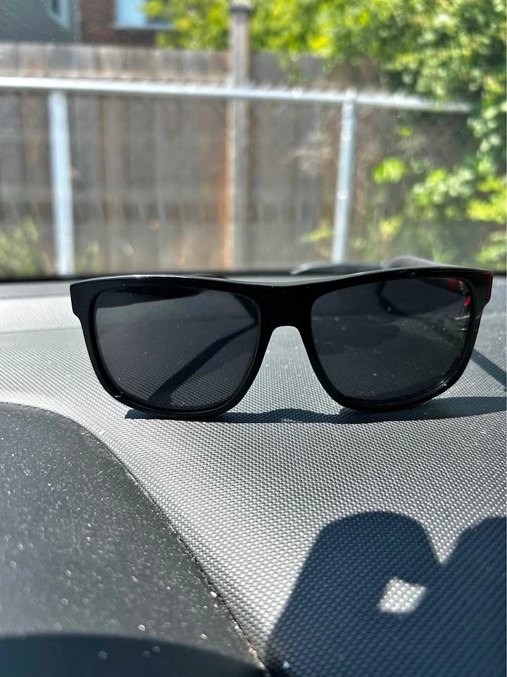 Gucci sun glasses