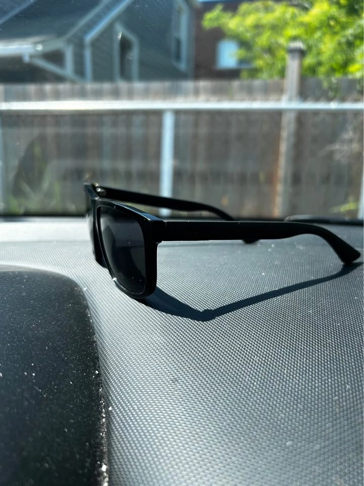 Gucci sun glasses - photo 4