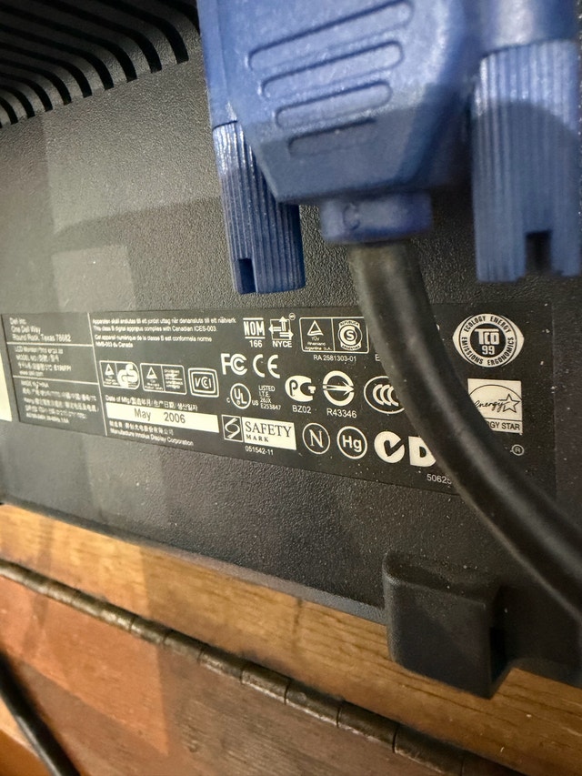 Dell E196FP - photo 2