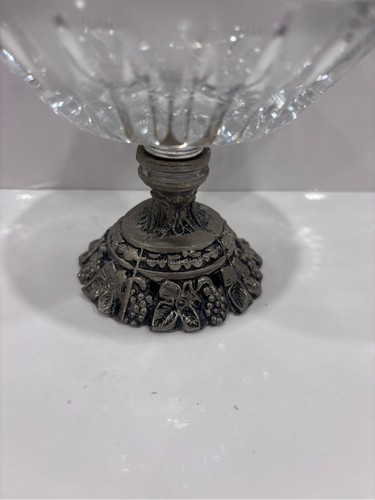 Vintage Crystal Pedestal Ashtray with Ornate Silver Tone Grape M - photo 2