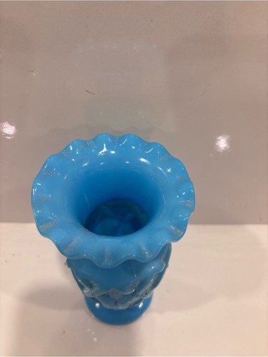 Vintage blue opaline milk glass bud vase w lattice pattern - photo 4