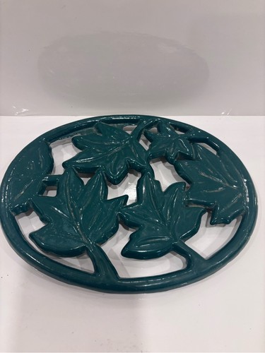 Vintage cast iron ivy leaf trivet green round 8” - photo 2