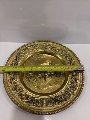 Vintage Embossed Brass-Tone Stagecoach Wall Plaque - photo 3