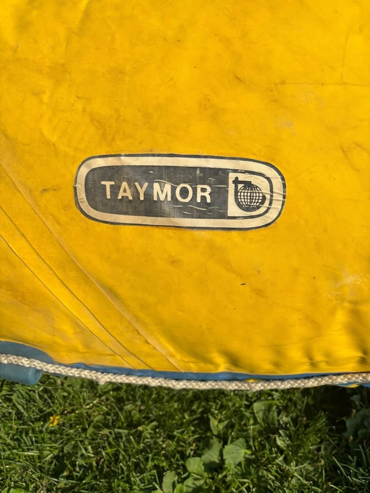Vintage Taymor Clearwater Inflatable Raft - photo 2