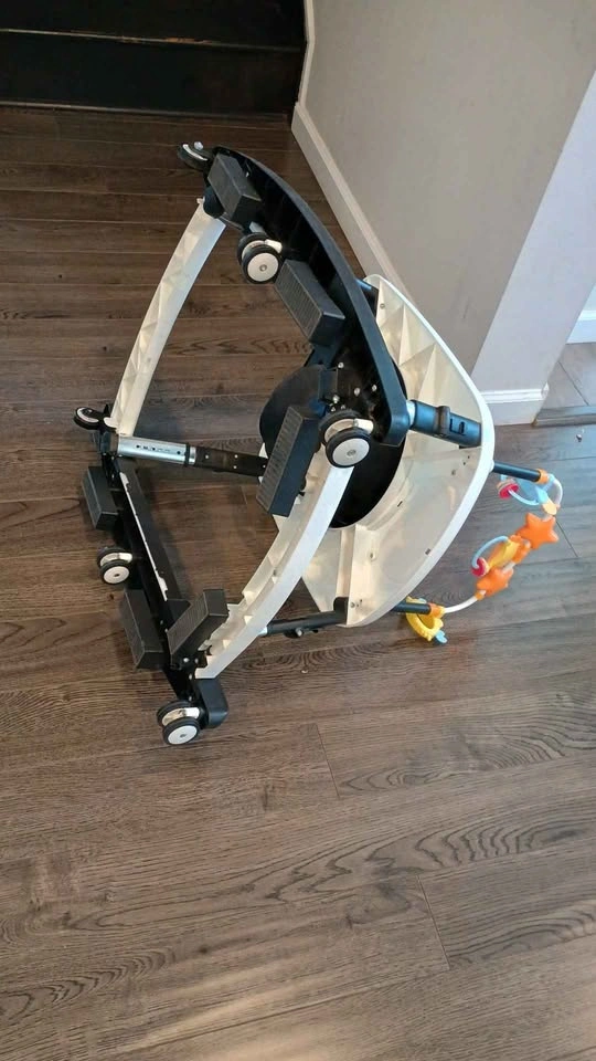 Learn to walk toy - photo 3