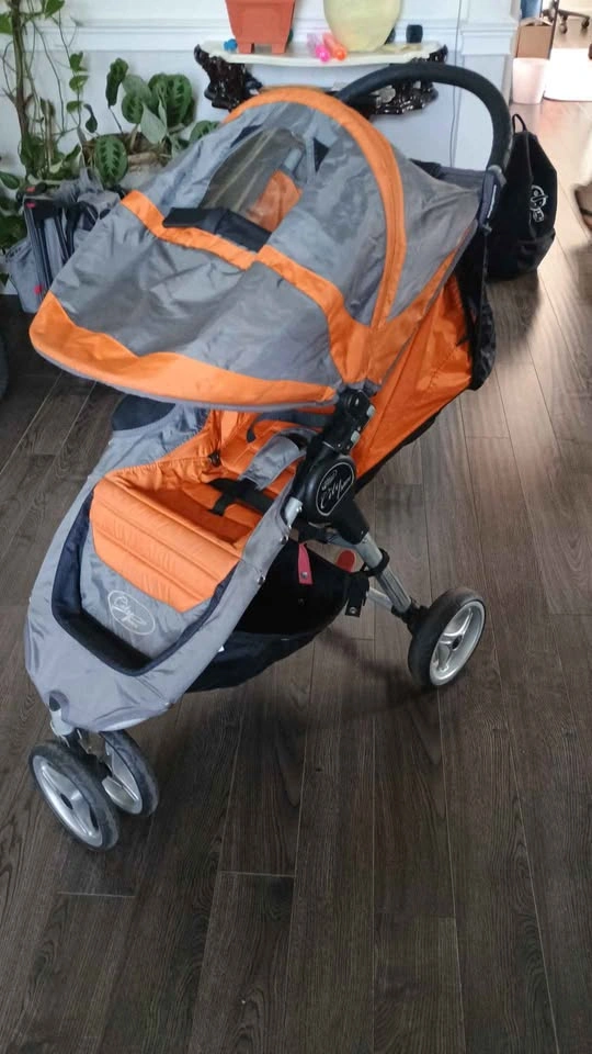 Baby Jogger City Mini Stroller - photo 4