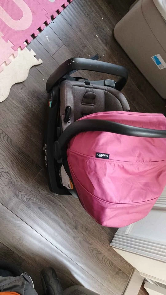 Evenflo Car Seat - photo 4