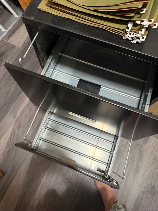 2-Drawer Filing Cabinet - photo 2