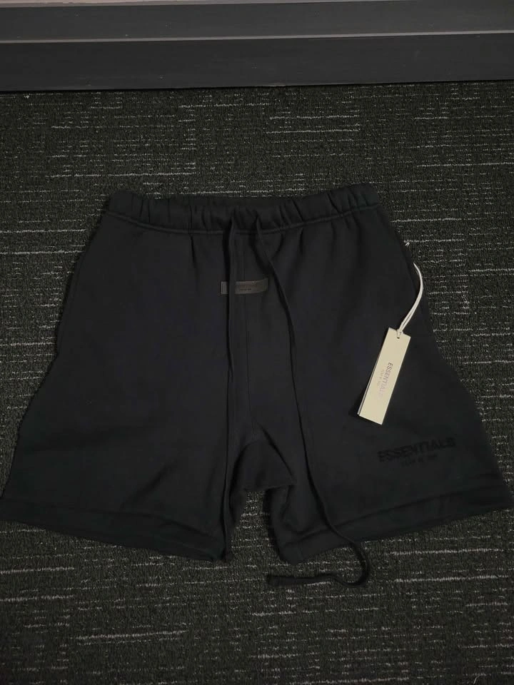 🔥SUMMER SALE🔥 Black Essentials Shorts - Medium - photo 2