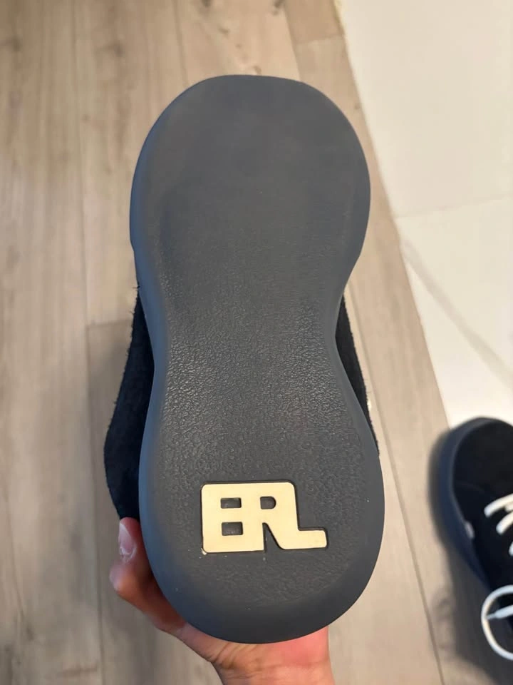 1:1 Brand new Erl vamps size 11 (50$ to whoever can sell these) - photo 5