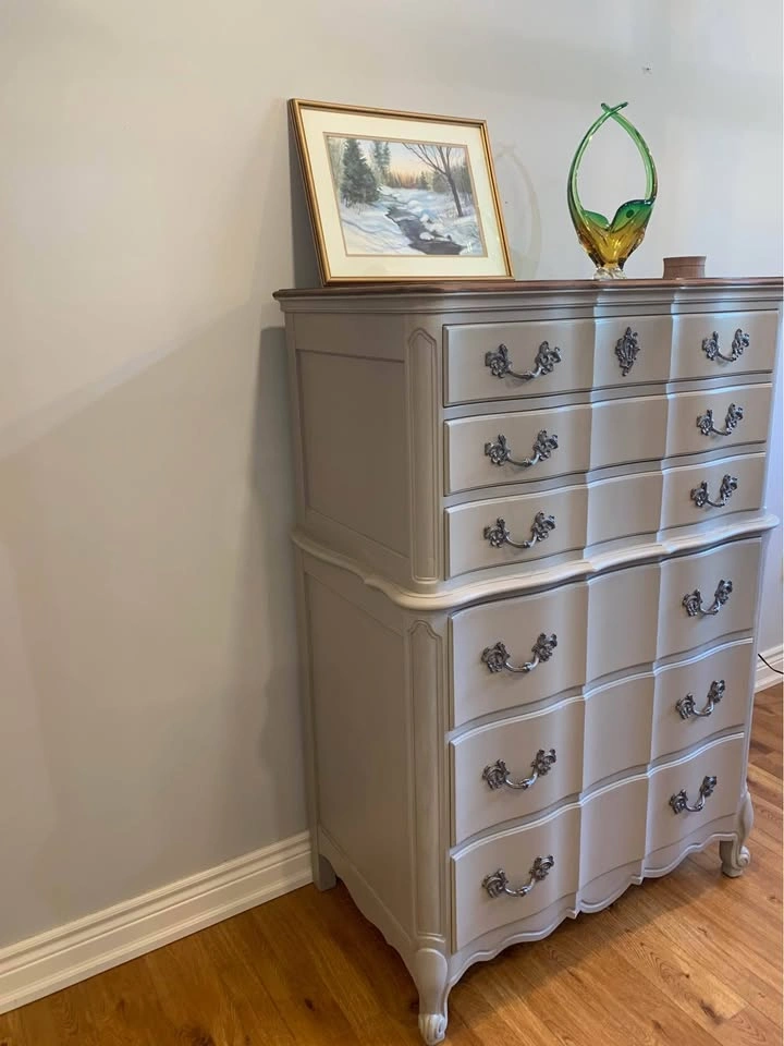 French Provincial Tall Boy Dresser made by Malcolm Furniture - photo 2