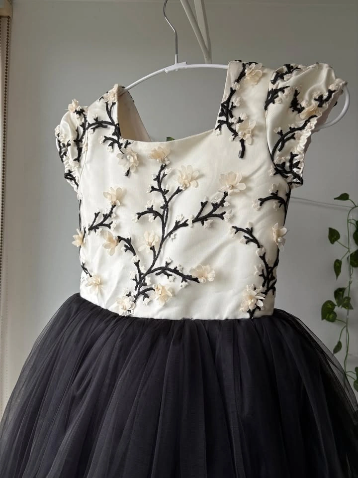 Lavender/ Black and white dress - photo 3