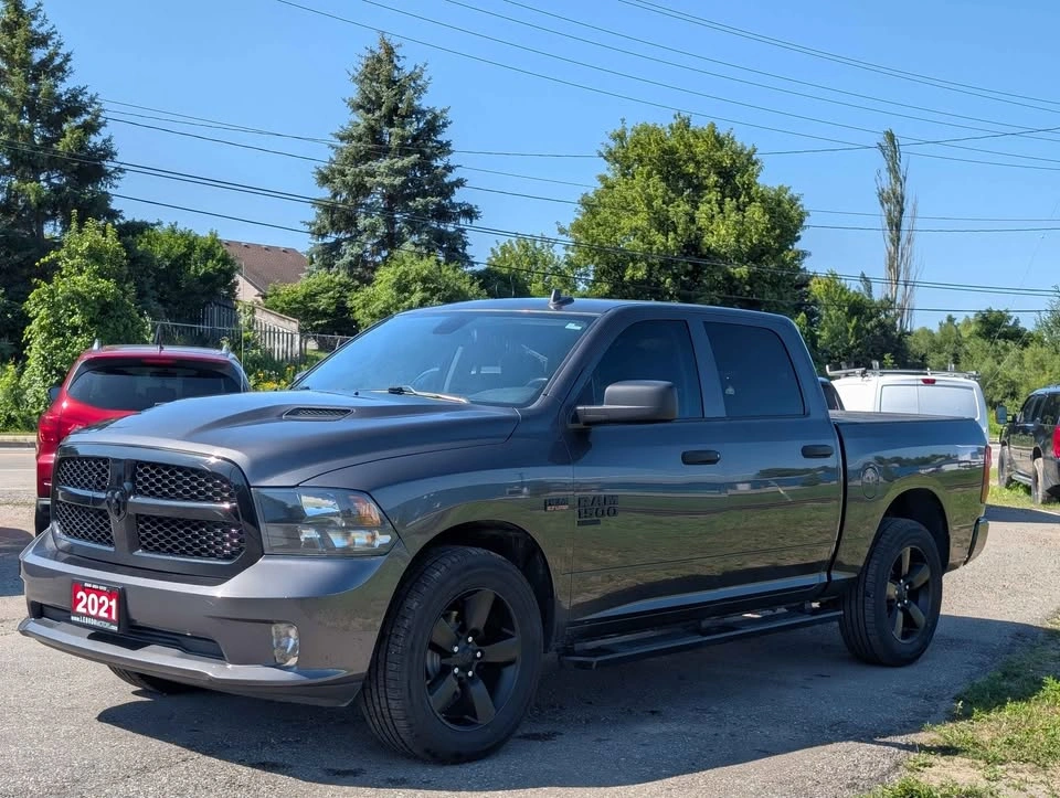 2021 Ram 1500 Classic Express 4X4 Crew Cab - photo 3