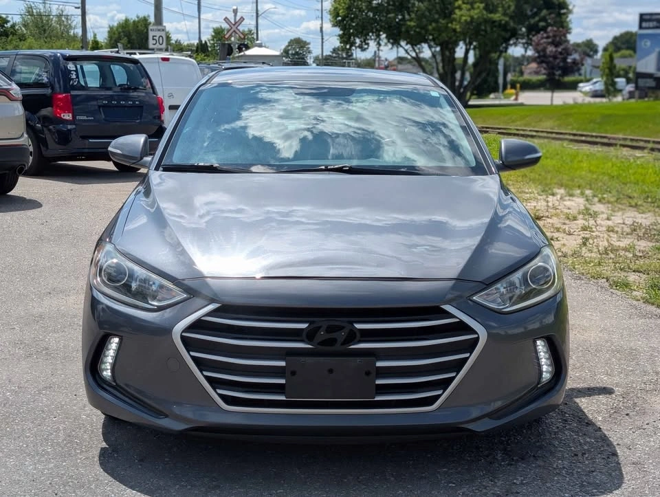 2017 Hyundai Elantra - photo 3