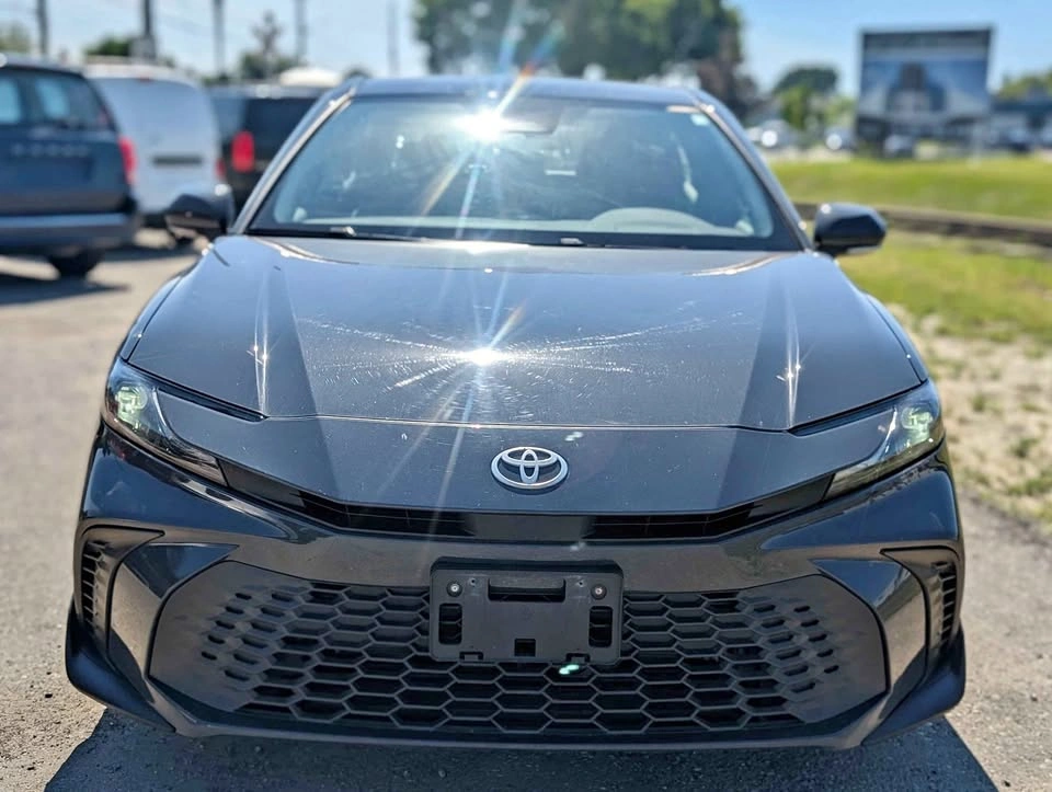2025 Toyota Camry Hybrid