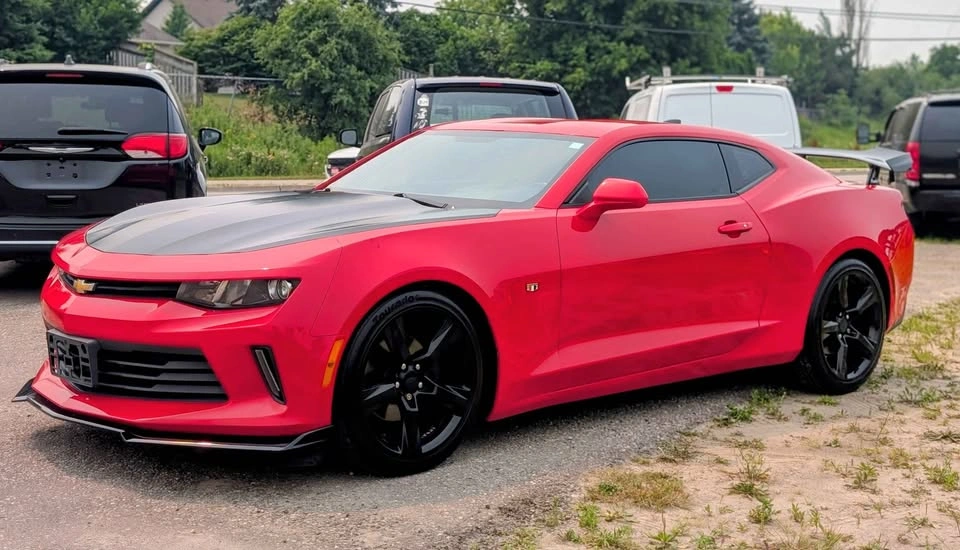 2018 Chevrolet Camaro - photo 2