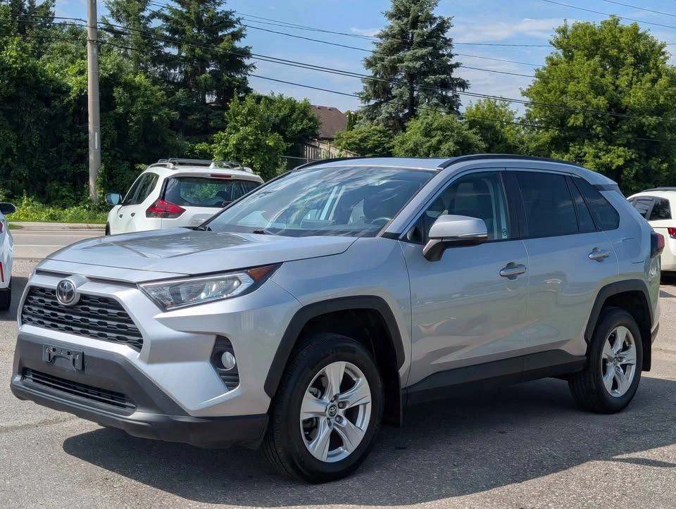 2019 Toyota RAV4 - photo 2