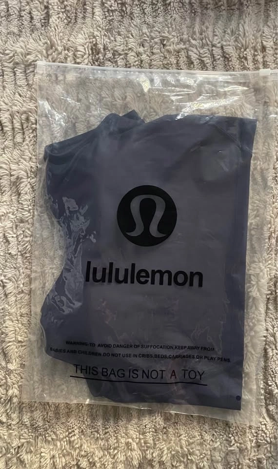 BRAND NEW LuluIemon Align tank top - photo 4