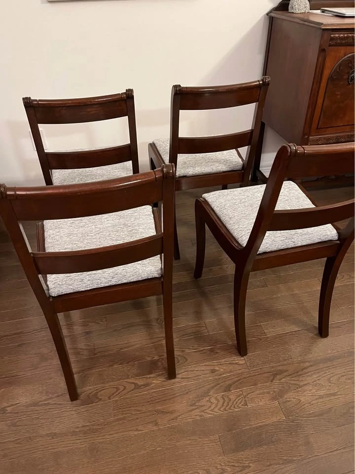 Set of 4 vintage Duncan Phyfe style Wooden Dining Chairs - photo 4