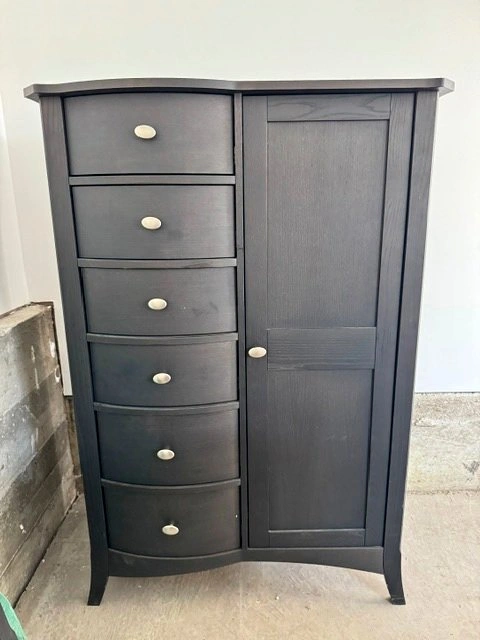 Natart Juvenile Furniture (crib, dresser, wardrobe)