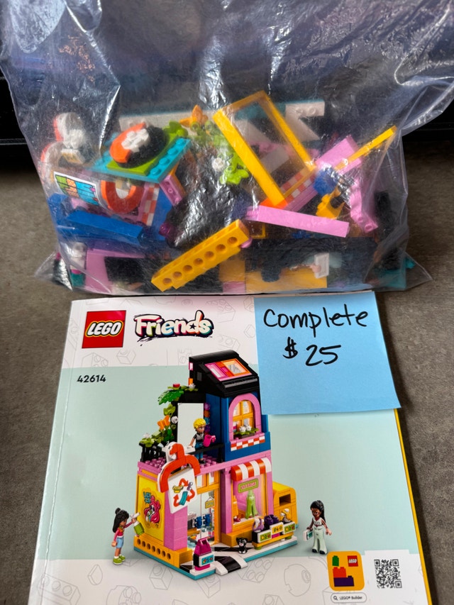 Lego Friends Vintage Fashion Store 42614