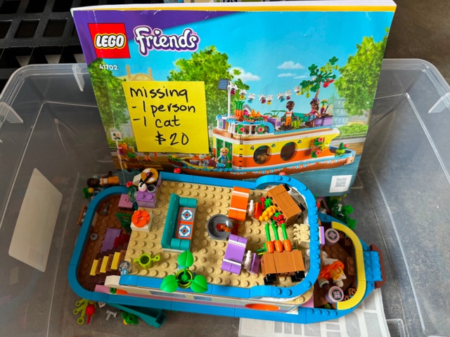 Lego Friends Canal Houseboat 41702