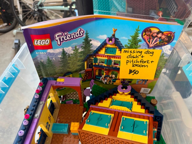 Lego Friends Forest Horseback Riding Center 41683