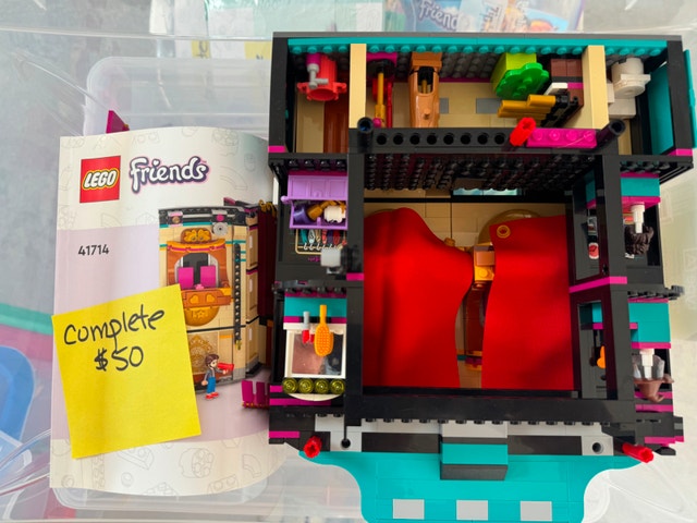 Lego Friends Andrea's Theatre School 41714