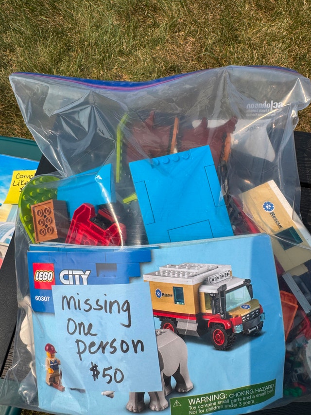 Lego City Wildlife Rescue Camp 60307