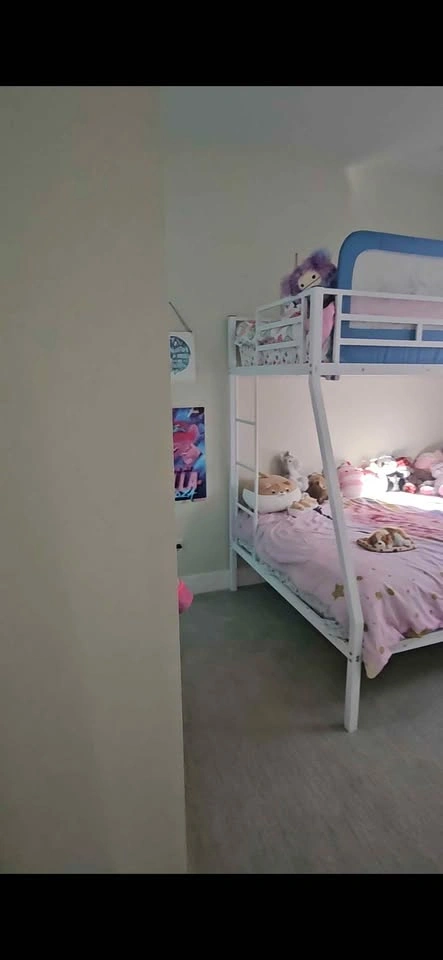 White Metal Twin-over-Full Bunk Bed - photo 3