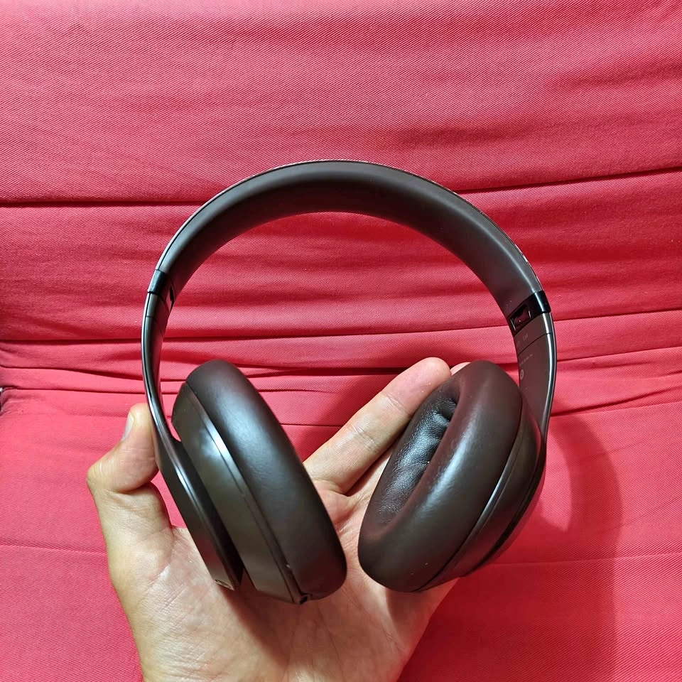 Beats Studio Pro Wireless Noise Cancelling Headphones - Brown