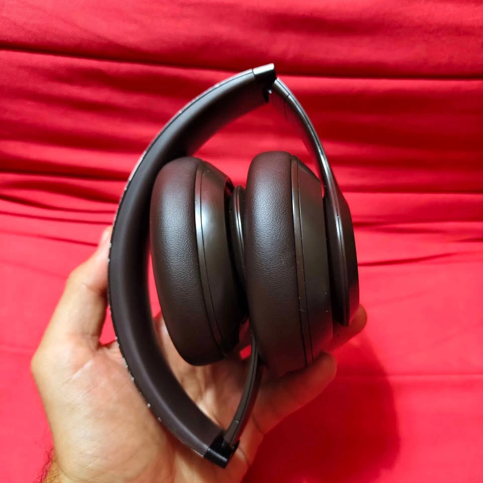 Beats Studio Pro Wireless Noise Cancelling Headphones - Brown - photo 4