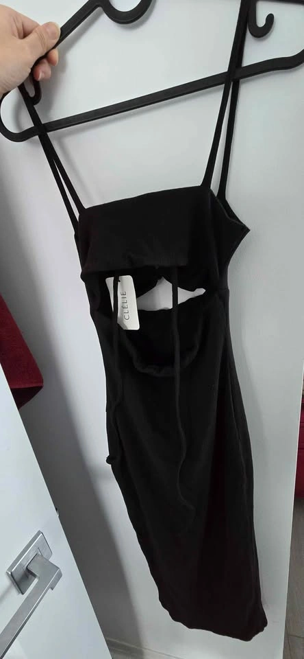 Cutout black dress - photo 2